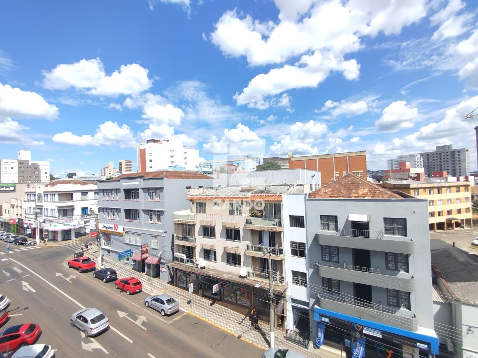 APARTAMENTO 302, ED. GUILHERME, CENTRO, COM 01 SUITE E 02 QUAR...