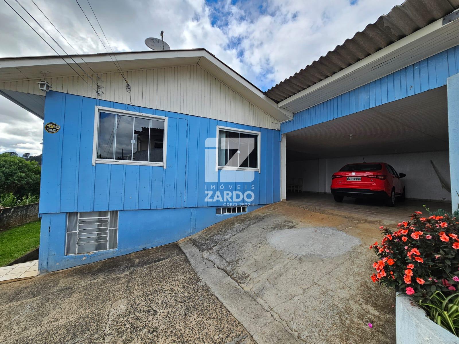 OPORTUNIDADE DE VENDA, CASA COM BELÍSSIMO TERRENO, EM ÓTIMA LO...