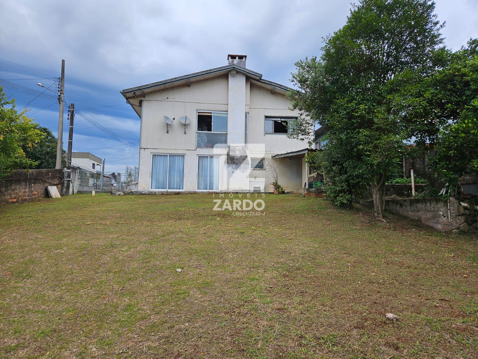 CASA MISTA À VENDA COM 248,78 m2 COM TERRENO DE ESQUINA DE 596...