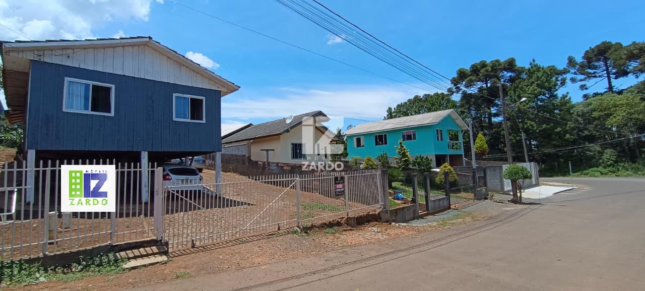 Casa de madeira com 3 dormitórios e terreno de 428,25m   à ven...