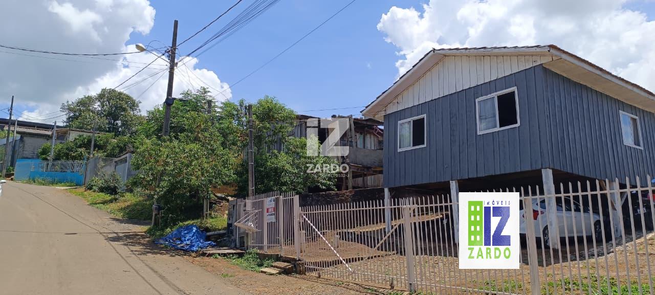 Casa de madeira com 3 dormitórios e terreno de 428,25m   à ven...