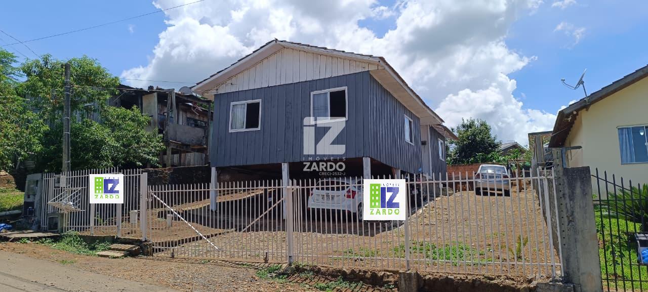 Casa de madeira com 3 dormitórios e terreno de 428,25m   à ven...