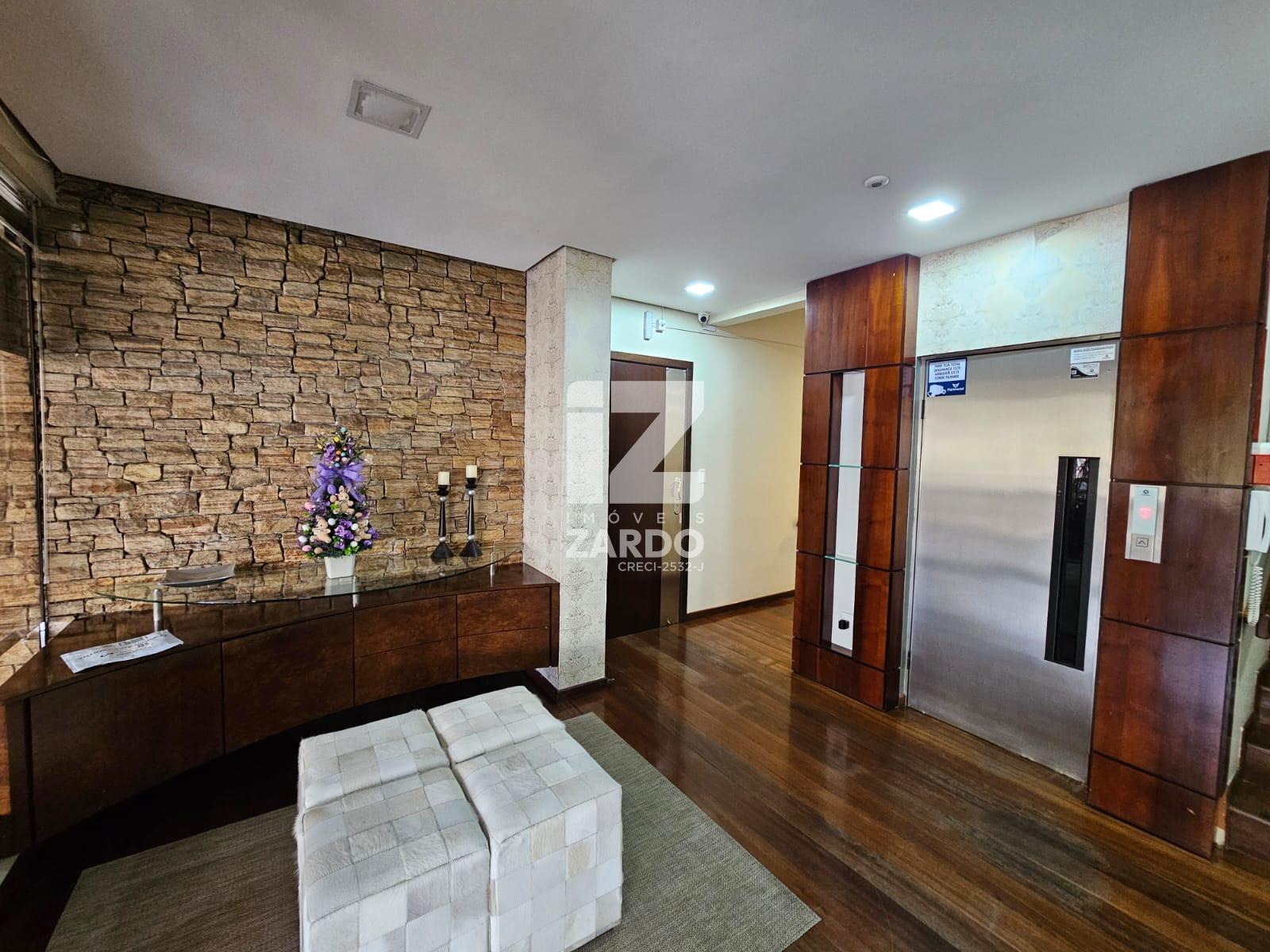 APARTAMENTO AMPLO, EM LOCALIZAÇÃO PRIVILEGIADA, ED. D. RACHIDE   