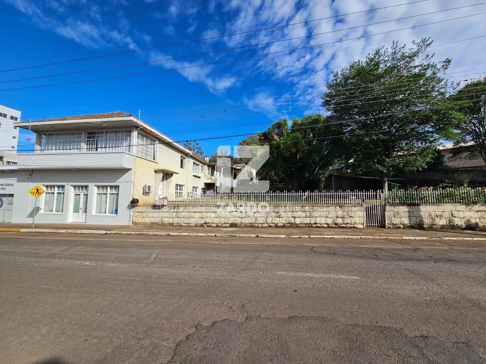 EXCELENTE TERRENO À VENDA COM BENFEITORIAS,  BAIRRO PARAÍSO, C...