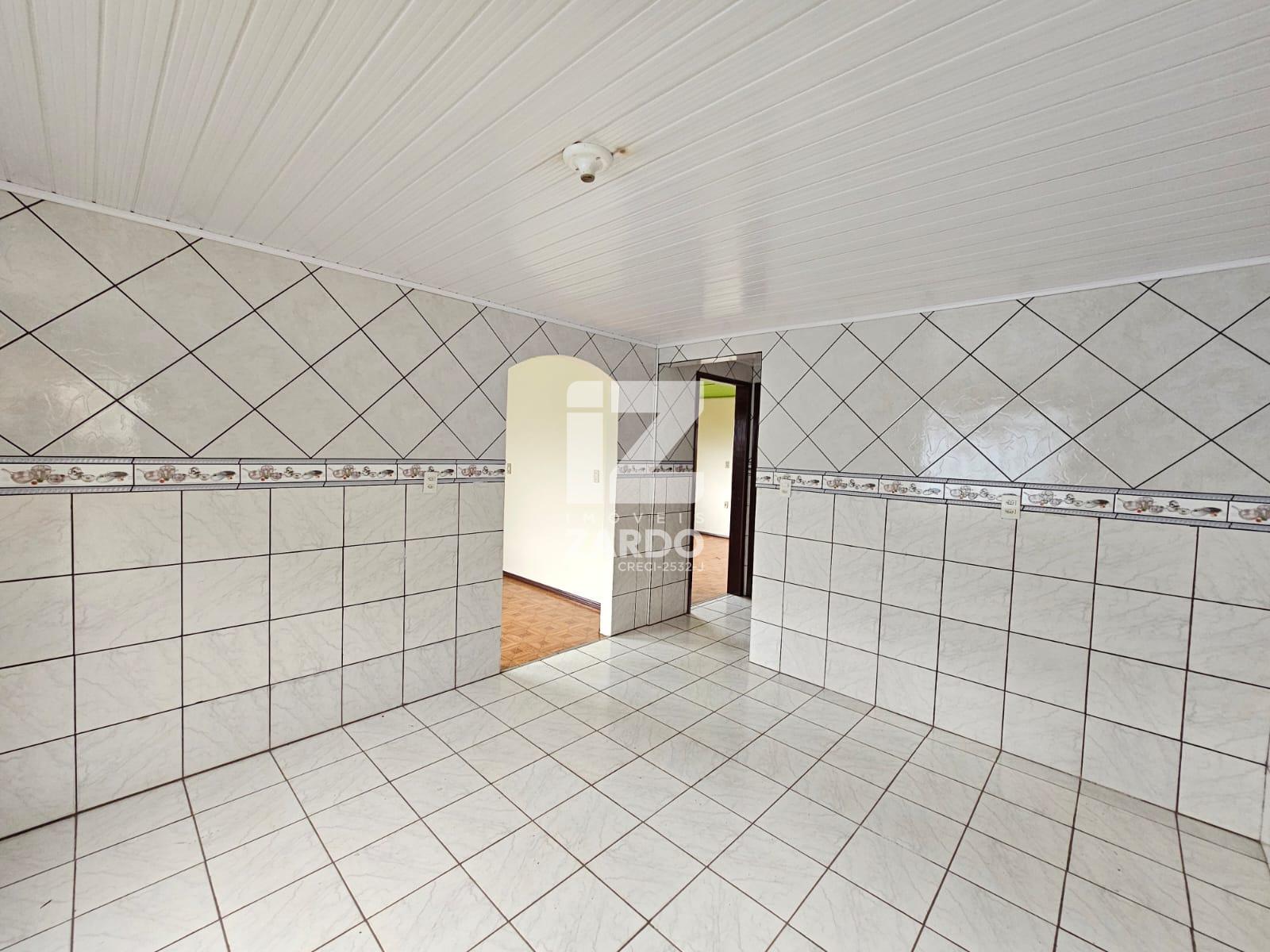 OPORTUNIDADE DE LOCAÇÃO, BAIRRO GIOPPO, CASA COM 02 QUARTOS   