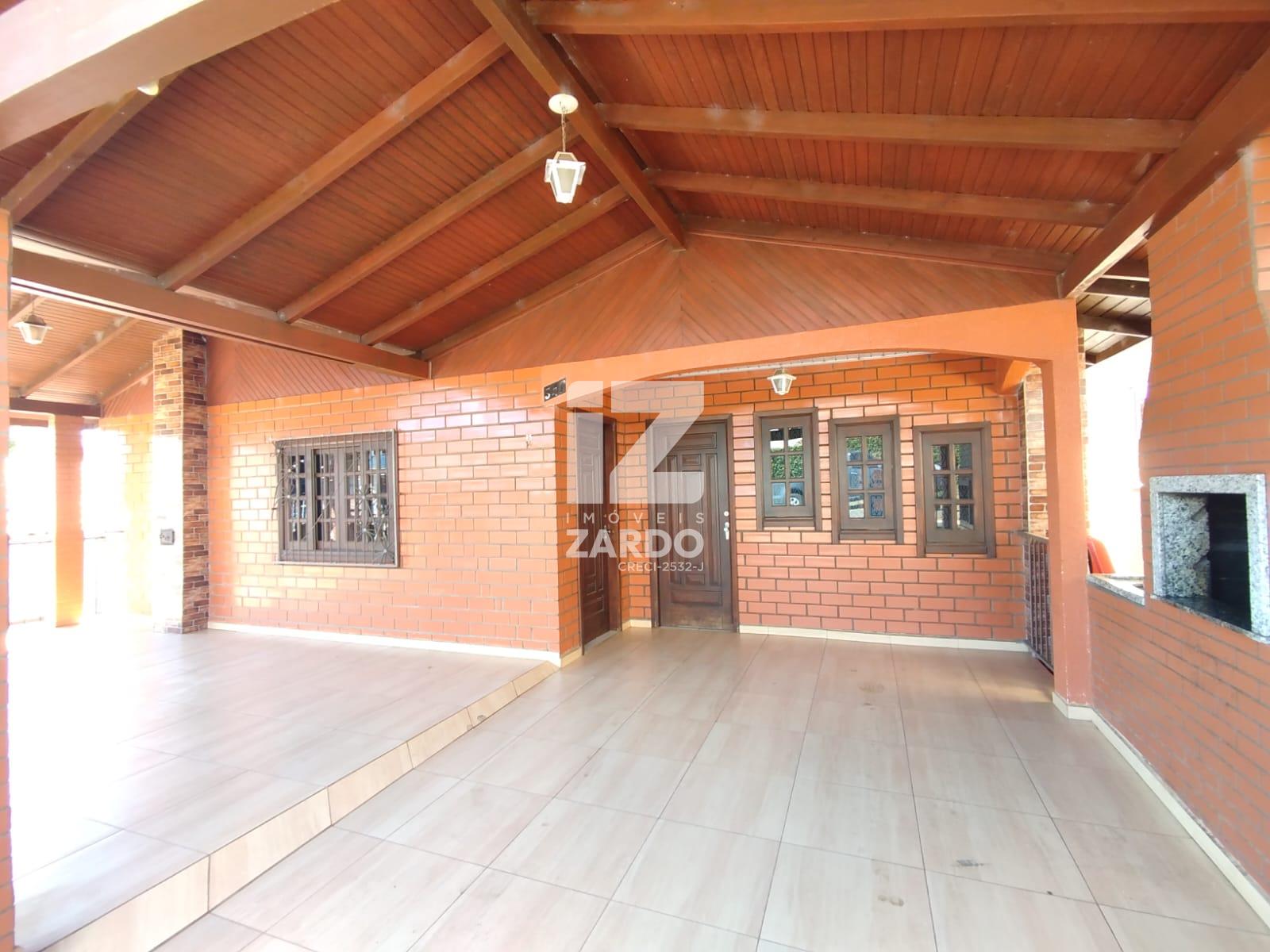 CASA AMPLA PARA LOCAÇÃO, PARTE SUPERIOR, BAIRRO MARTELLO    