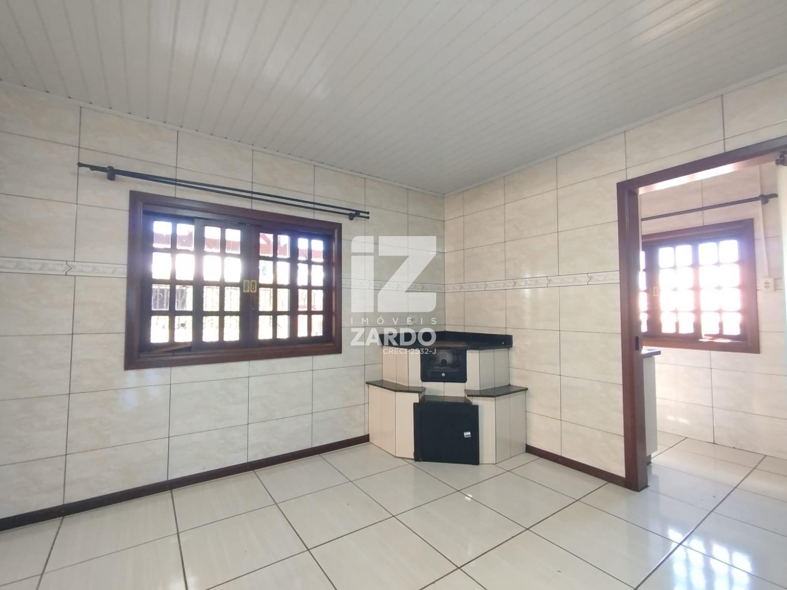 CASA AMPLA PARA LOCAÇÃO, PARTE SUPERIOR, BAIRRO MARTELLO    