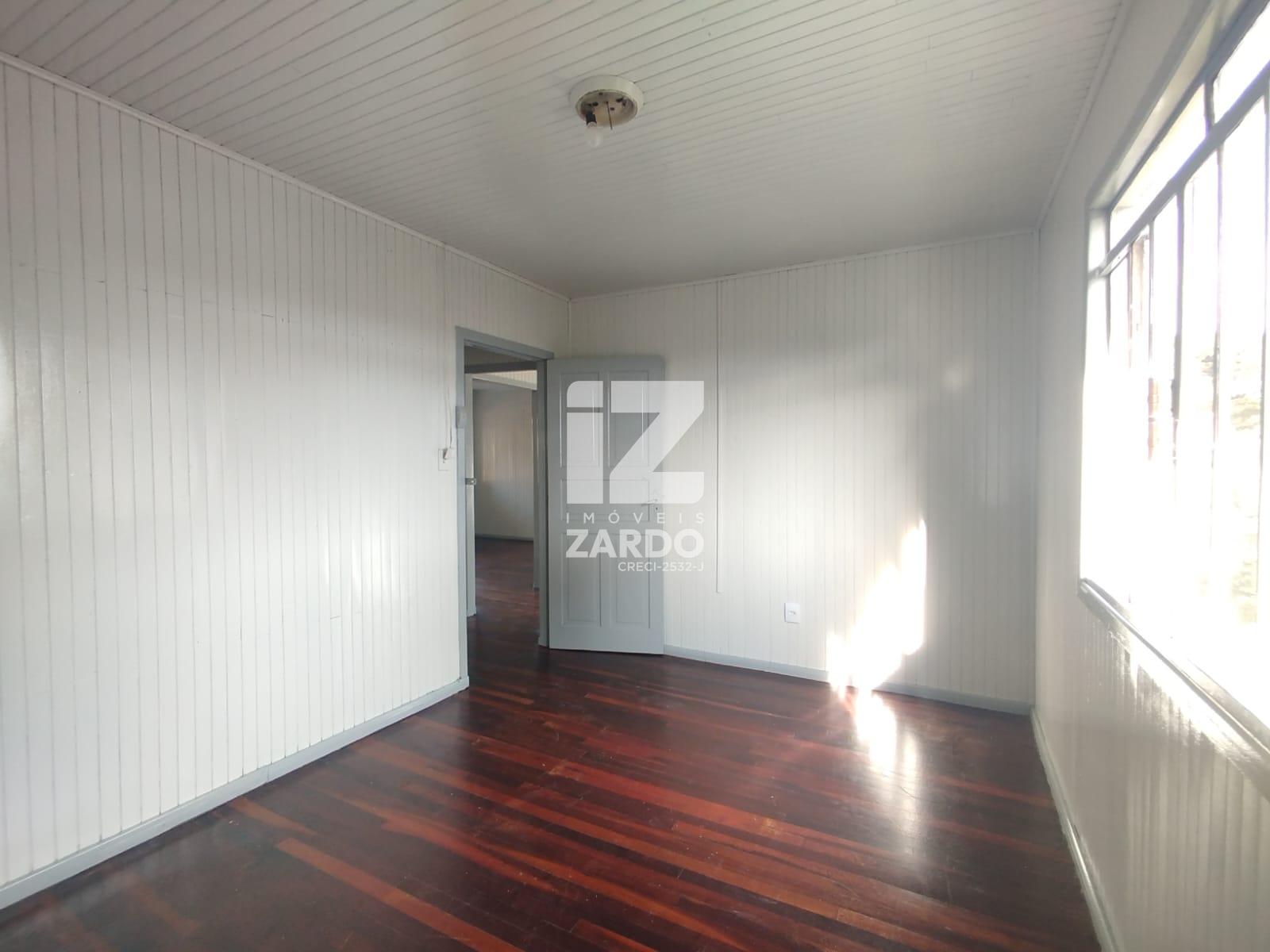 CASA PARA LOCAÇÃO, BAIRRO BERGER, CONTENDO 02 QUARTOS E GARAGEM