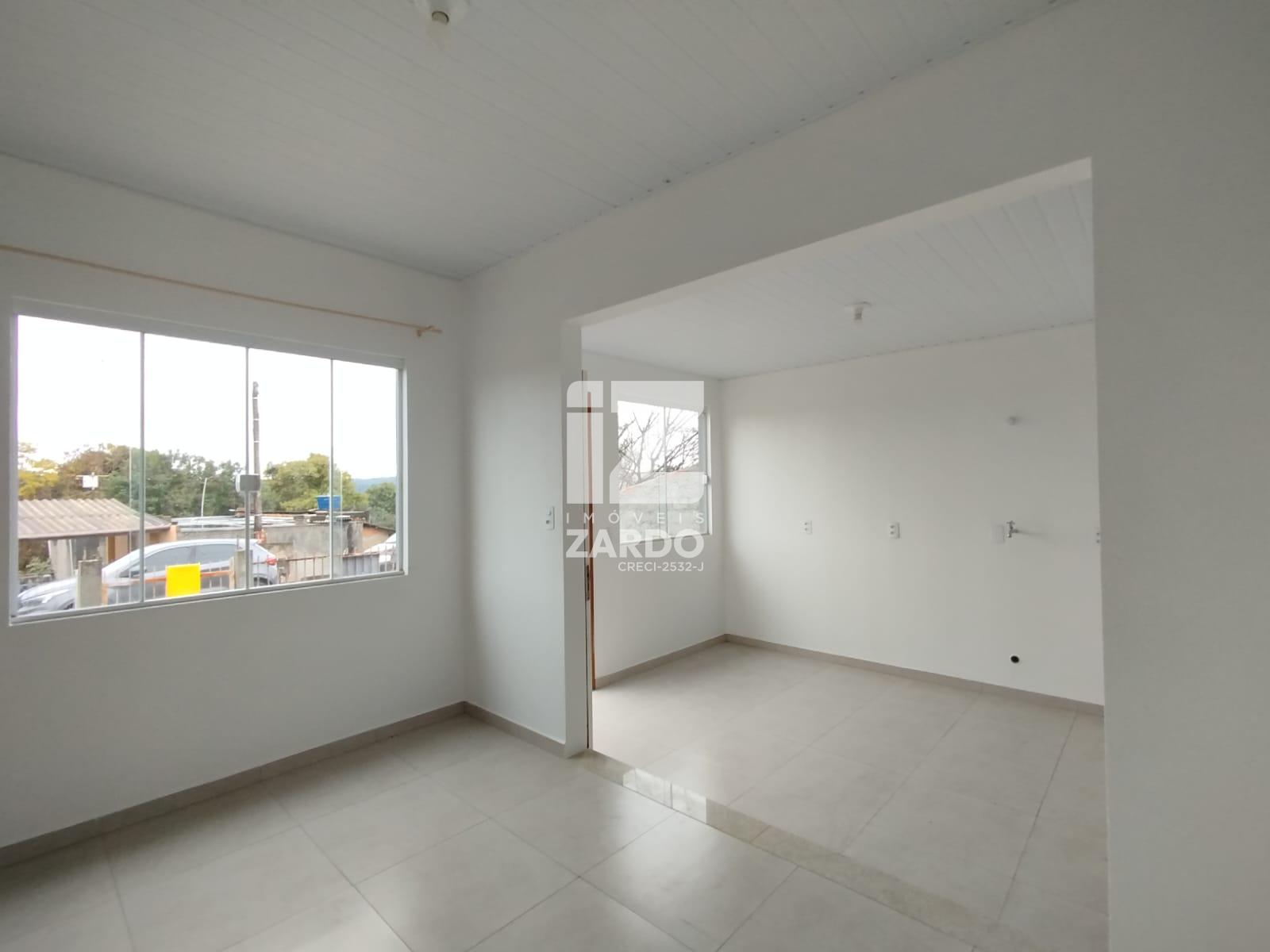 CASA FUNCIONAL, PARA LOCAÇÃO, BAIRRO BOM SUCESSO, COM UM QUARTO!