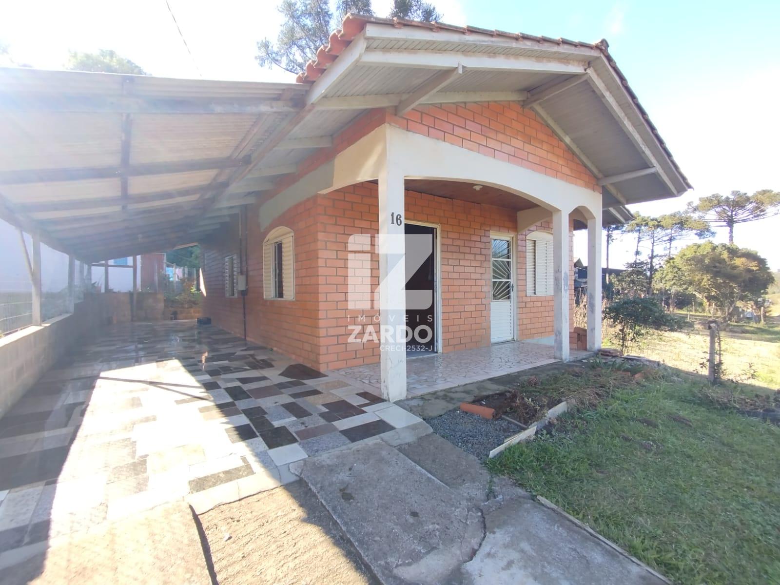 ALUGA-SE CASA ACONCHEGANTE E ESPAÇOSA, BAIRRO CHAMPAGNAT !!!