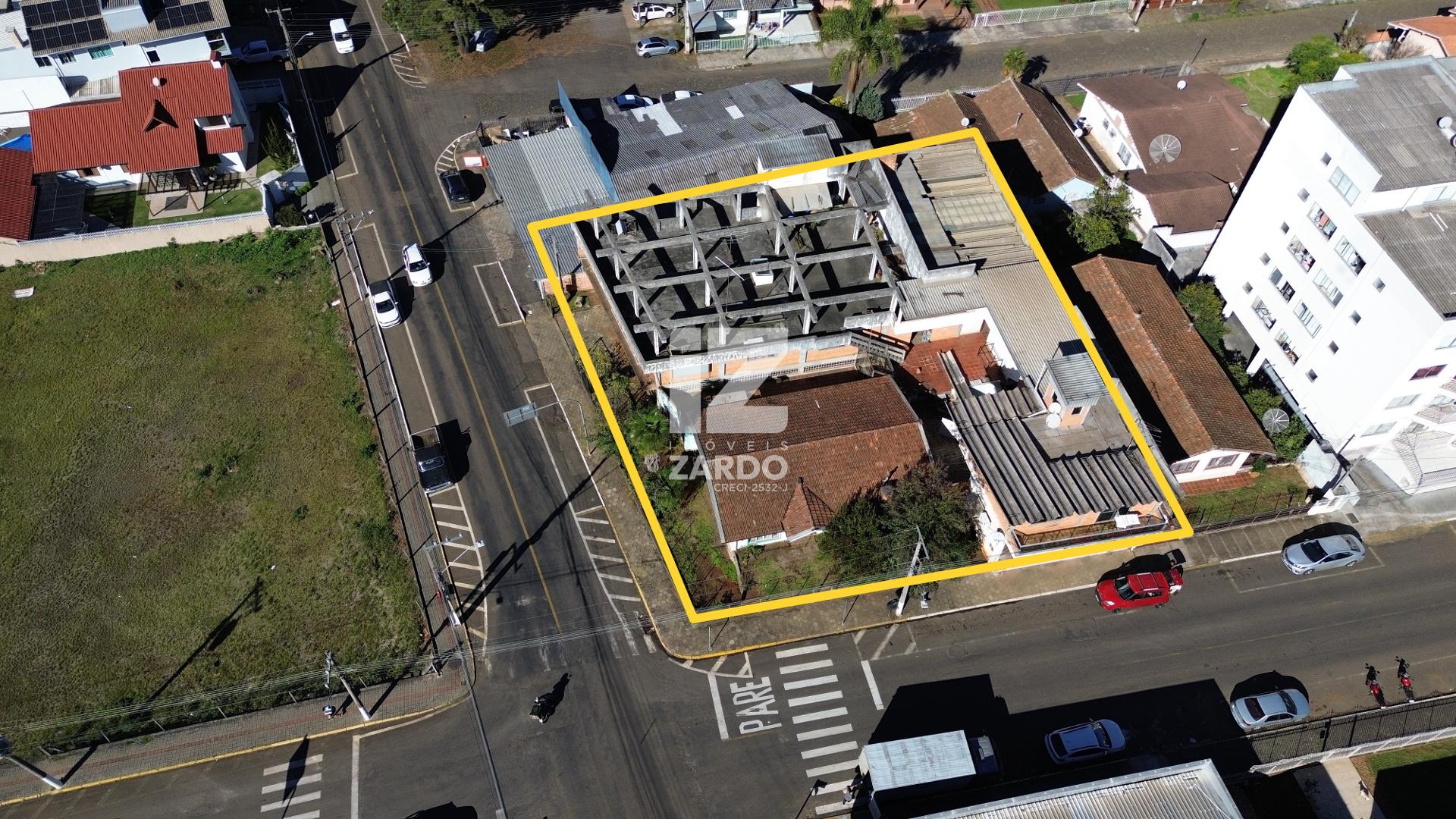 CASA E EDIFICAÇÃO COMERCIAL, CENTRO, CACADOR - SC
