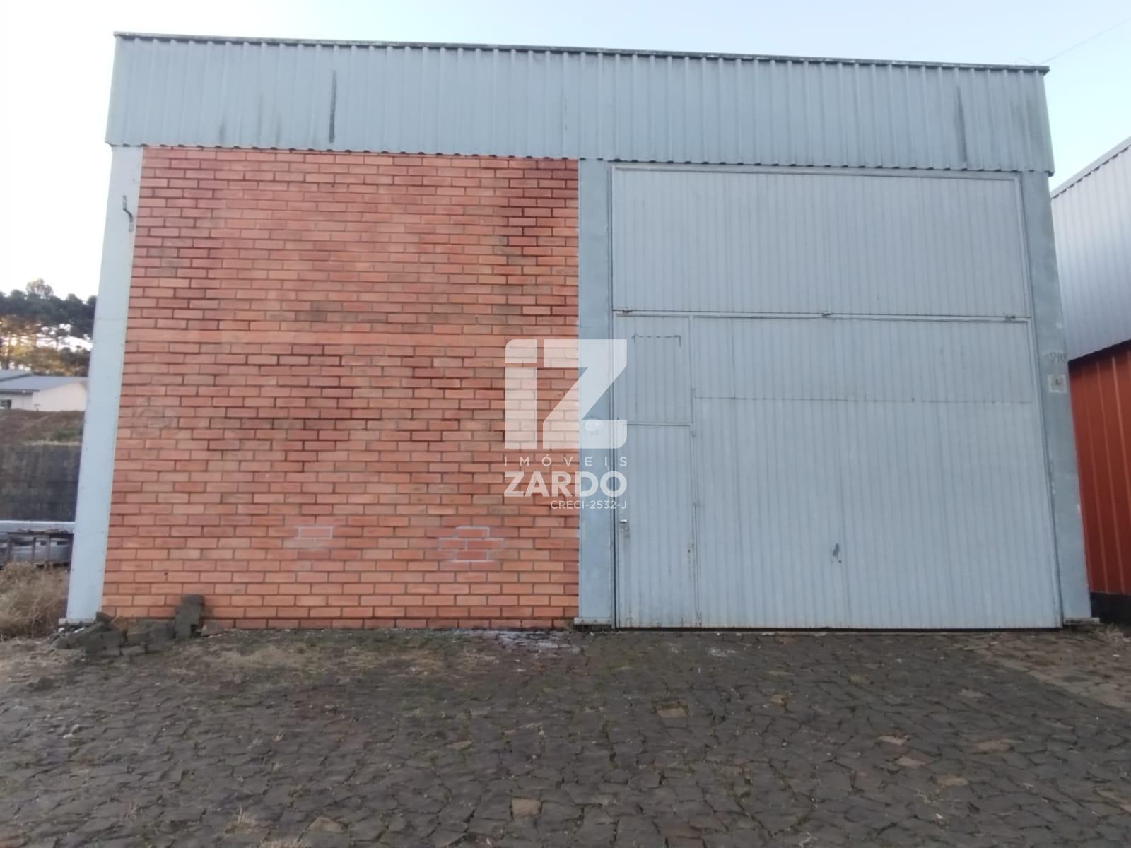 BARRACÃO EM LOCALIZAÇÃO ESTRATÉGICA PARA LOGÍSTICA EMPRESARIAL.