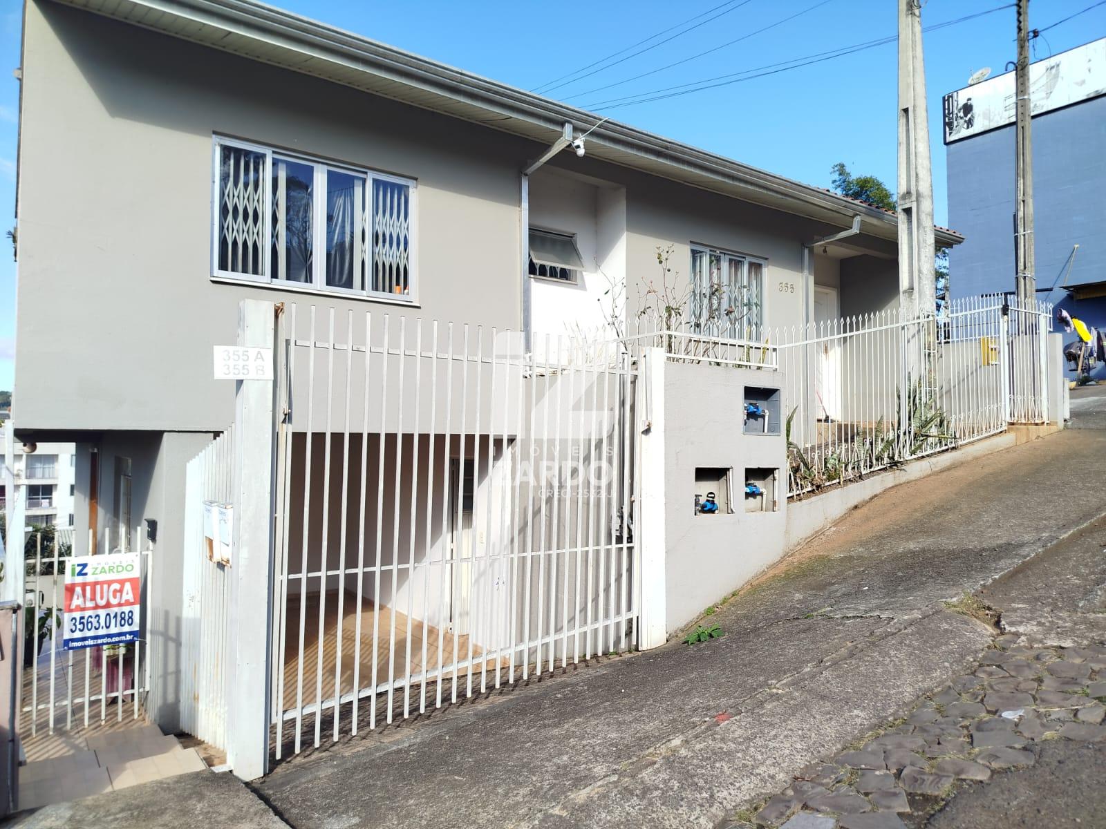 APARTAMENTO SEMI MOBILIADO PARA LOCAÇÃO NO CENTRO, PROXIMO A U...
