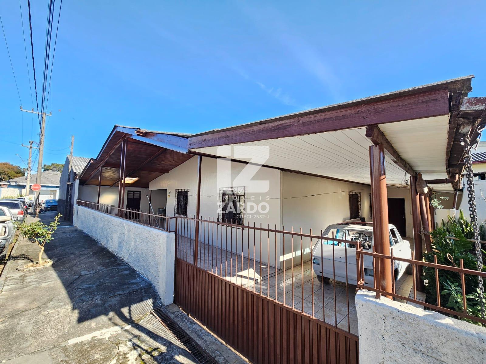 CASA ESPAÇOSA, PARA LOCAÇÃO, COM 04 QUARTOS, BAIRRO GIOPPO!!!