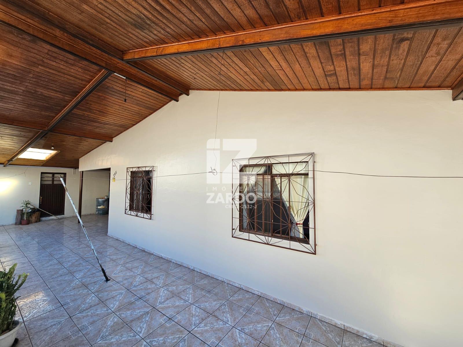 CASA ESPAÇOSA, PARA LOCAÇÃO, COM 04 QUARTOS, BAIRRO GIOPPO!!!