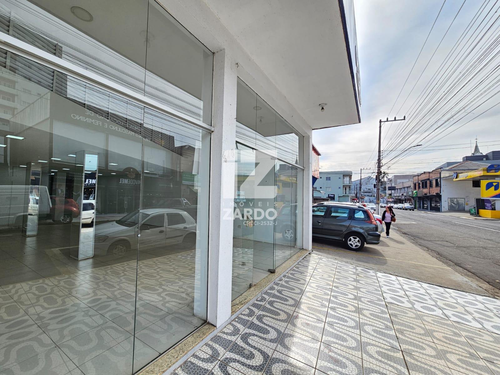 SALA COMERCIAL TÉRREA PARA LOCAÇÃO, AMPLO ESPAÇO E FUNCIONALID...