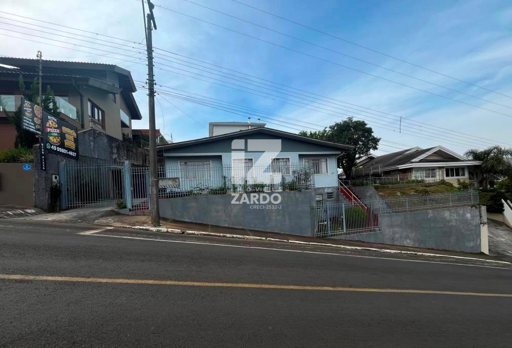 CASA Á VENDA, CENTRO, CACADOR - SC