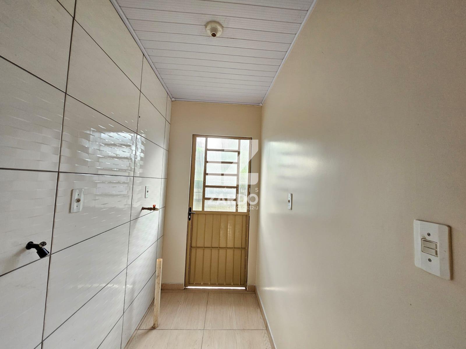 CASA  ACONCHEGANTE PARA LOCAÇÃO, COM 04 QUARTOS, BAIRRO MUNICÍ...