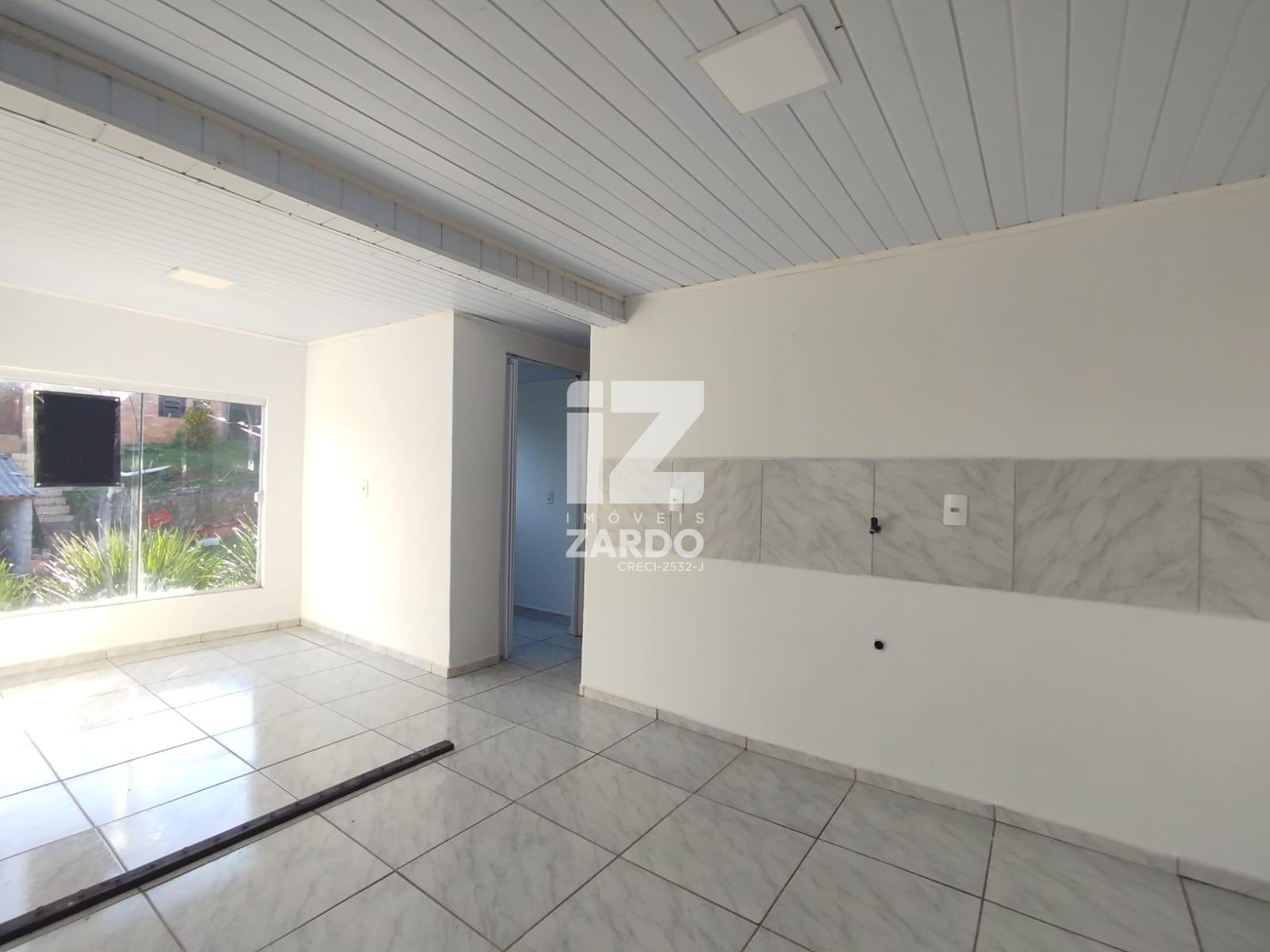 CASA PARTE INFERIOR, BAIRRO GIOPPO, COM 01 QUARTO E VAGA DE GA...