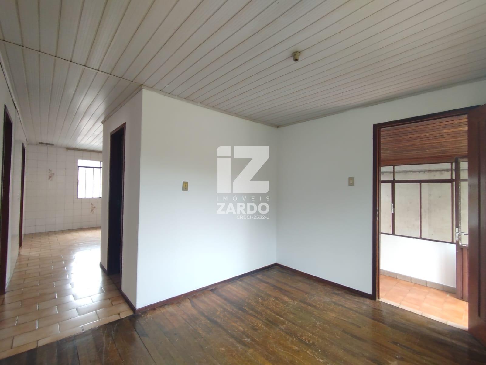 CASA PARTE SUPERIOR, BAIRRO DER, CONTENDO 03 QUARTOS E VAGA DE...