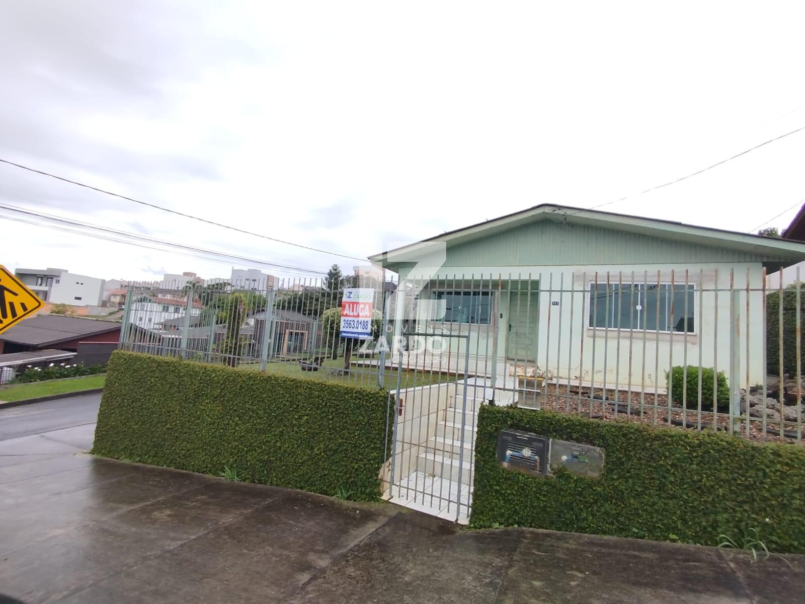 EXCELENTE OPORTUNIDADE DE LOCAÇÃO, CASA NO BAIRRO SANTA CATARI...