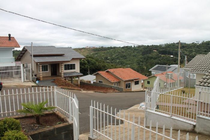 CASA PARA LOCAÇÃO, BAIRRO DOS MUNICÍPIOS, CONTENDO 01 SUÍTE E ...