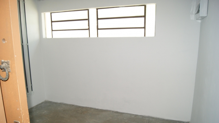 BARRACÃO PARA LOCAÇÃO, BAIRRO BELLO, CONTENDO APROX. 200M .