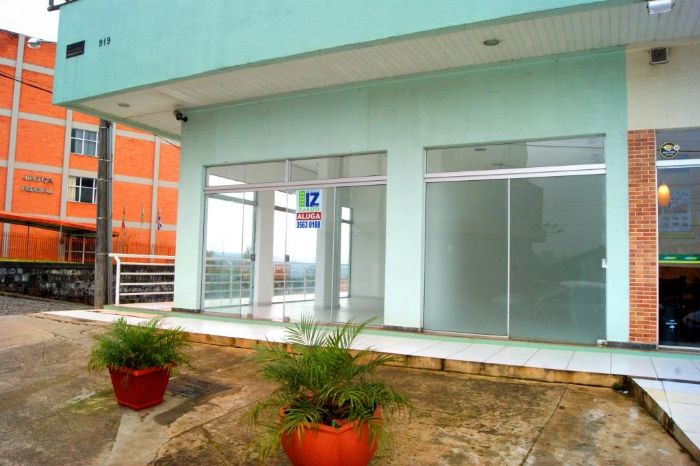 SALA TÉRREA PARA LOCAÇÃO, CONTENDO APROX. 75M  E 01 BANHEIRO, ...